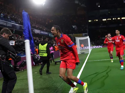 إصابة نجم باريس سان جيرمان تربك حسابات إنريكي قبل مواجهة ليفربول