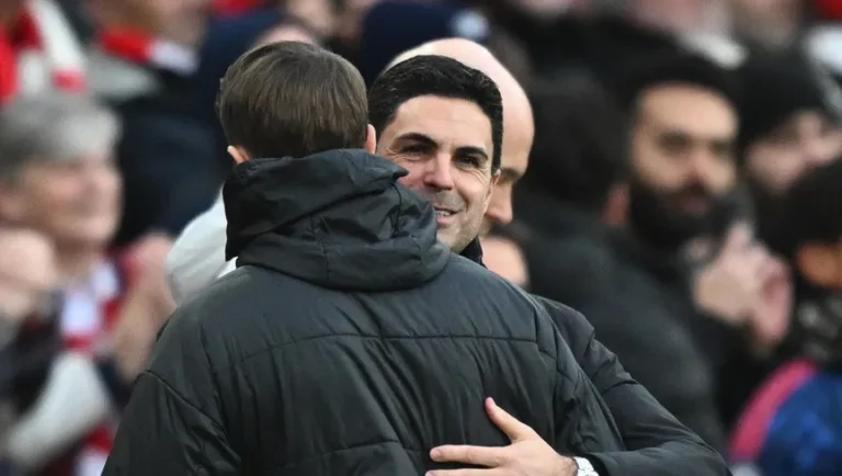 مدرب أرسنال يوضح علاقته بفابيان هورزلر رغم الجدل