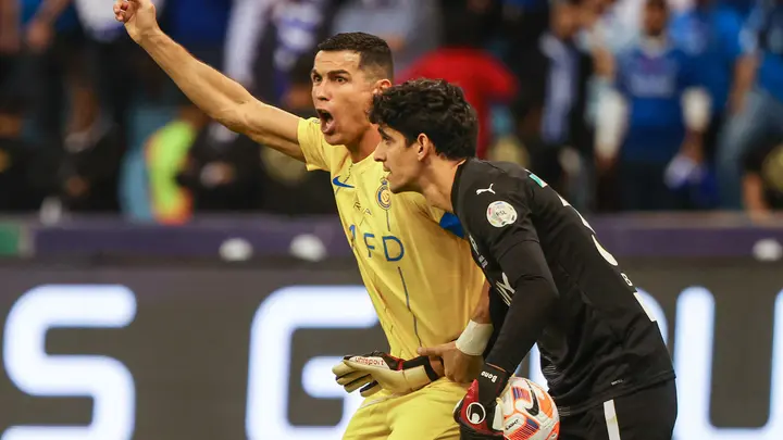 ياسين بونو وكريستيانو رونالدو