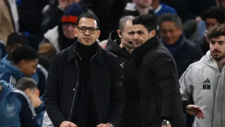 مدرب تشيلسي بفاجئ جماهير الكرة الإنجليزية بتصريح مثير عن مدرب أرسنال