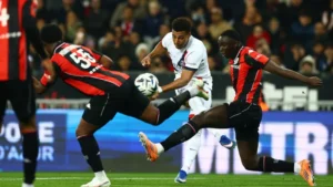 باريس سان جيرمان يسحق نيس في الدوري الفرنسي