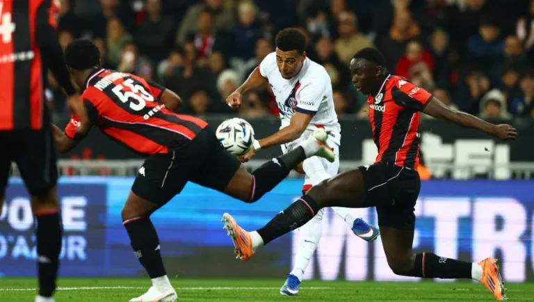باريس سان جيرمان يسحق نيس في الدوري الفرنسي