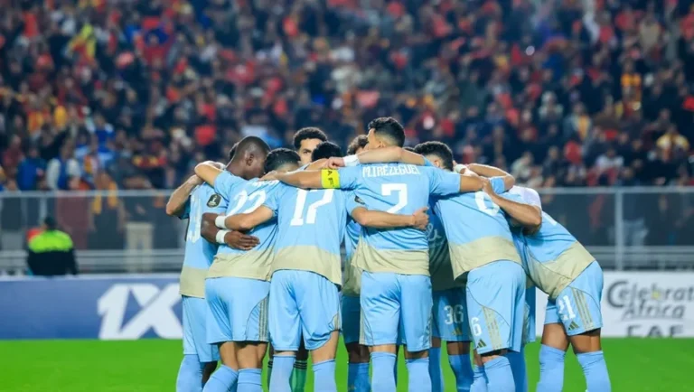 بنشرقي وبلعمري يقودان التشكيلة الأساسية لفريق الأهلي المصري أمام الترجي التونسي