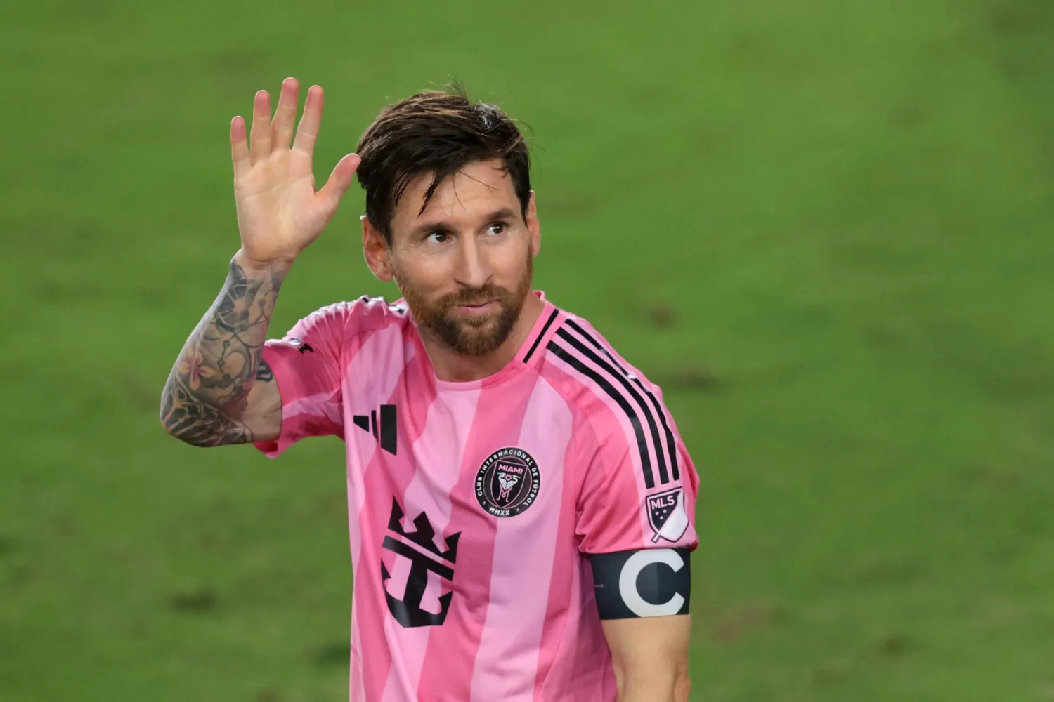 ليونيل ميسي يدشن أول أهداف إنتر ميامي في ملعبه الجديد