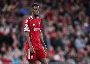 بعد كسر الكاحل… خبر سار لمنتخب السويد وليفربول بعودة نجم بارز