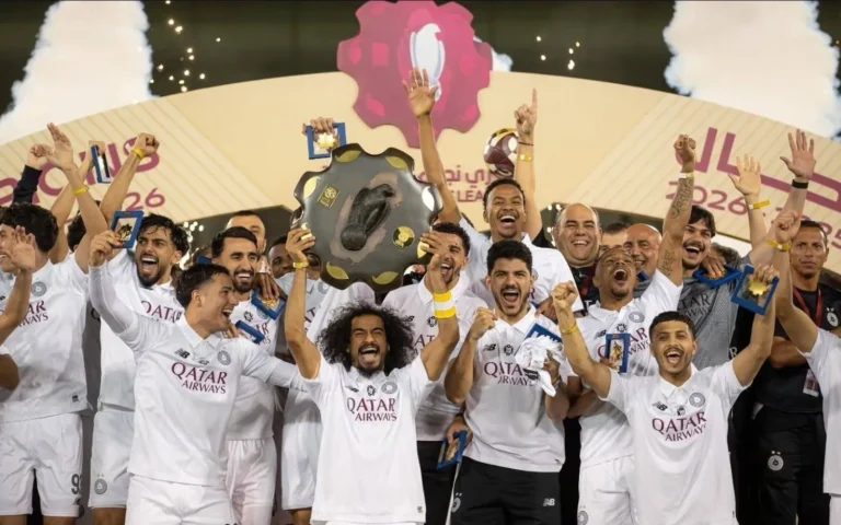 السد يتوّج بالدوري القطري للمرة الثالثة تواليًا بعد فوز مثير على الشمال