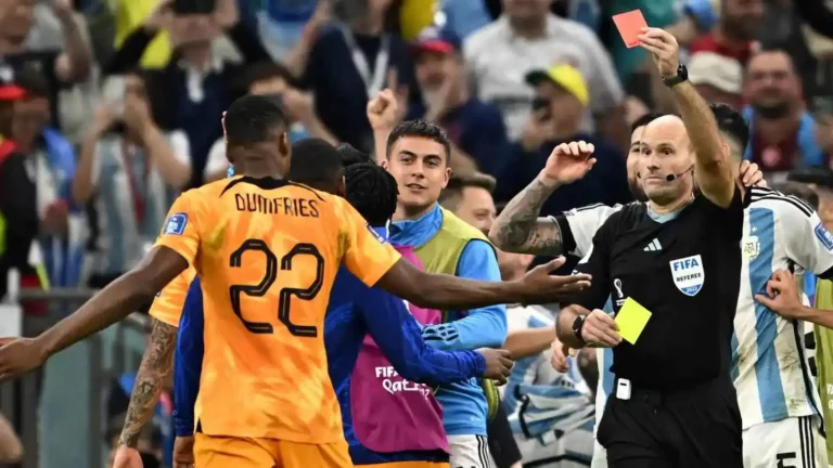 "فيفا" يستعد لإجراء تعديل تاريخي في نظام الإنذارات بكأس العالم 2026