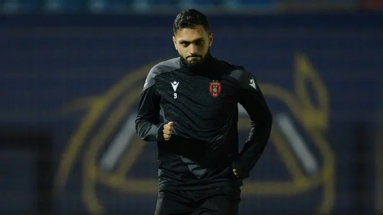 رياض بنعياد