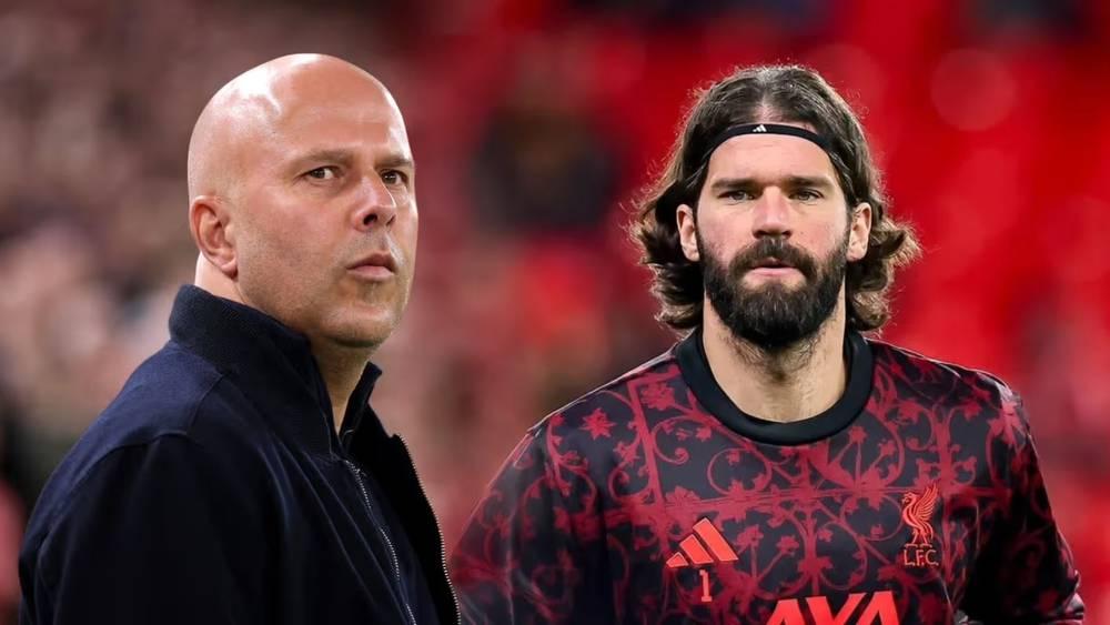 تصريحات أليسون تكشف خلافاً خفيفاً مع مدربه حول مدة التعافي