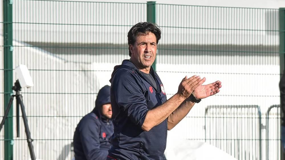 مدرب الكوكب يكشف سر التعادل أمام الجيش الملكي