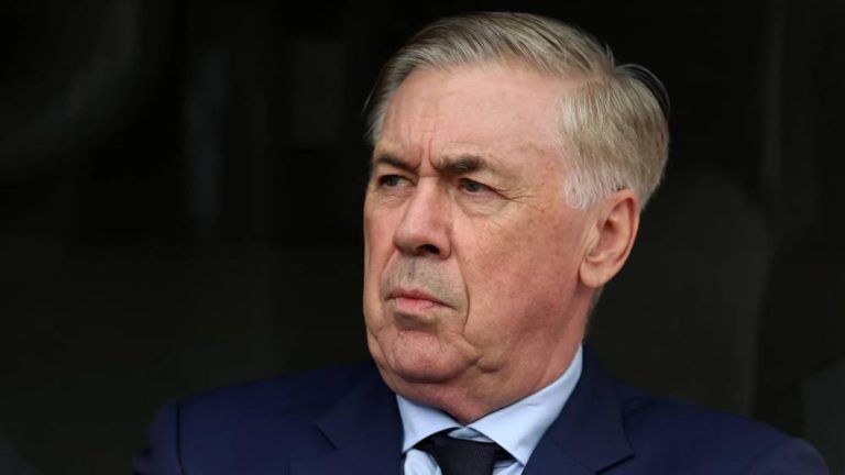 أنشيلوتي يكشف سبب انهيار الكرة الإيطالية ويقترح الحل