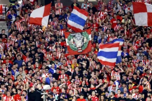 العنصرية تضرب إسبانيا من جديد في مباراة برشلونة واتلتكو مدريد