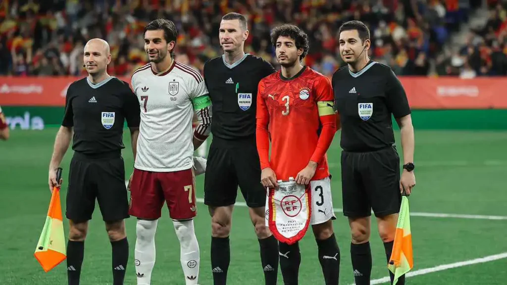إسبانيا مهددة بالعقوبة بعد هتافات عنصرية أمام منتخب مصر