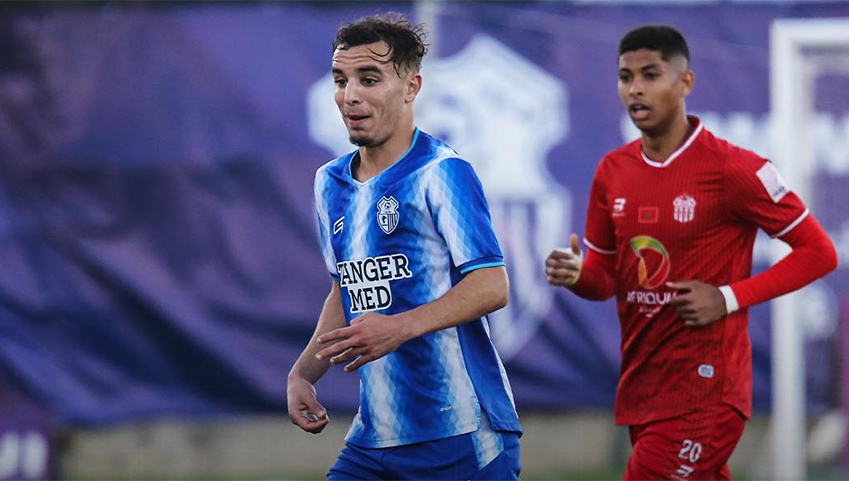 التشكيلة الرسمية لمباراة حسنية أكادير وإتحاد طنجة