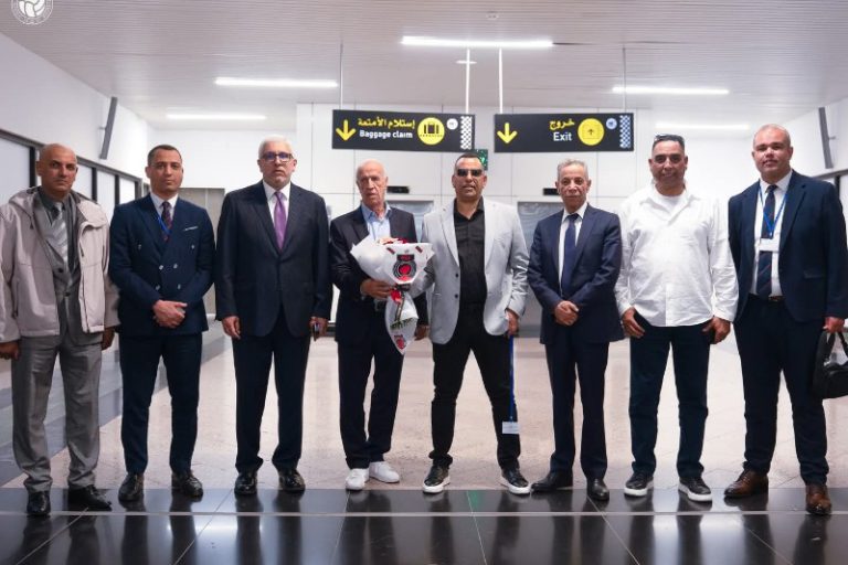 أولمبيك آسفي يستقبل اتحاد العاصمة بالورود قبل موقعة الحسم القارية