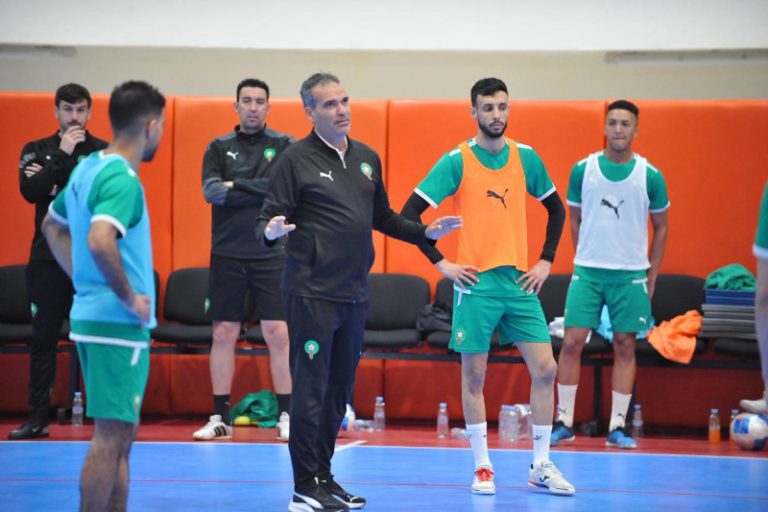 الدكيك يرفع نسق التحضيرات قبل دوري بركان الدولي للفوتسال