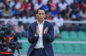 فادلو ديفيدز يعلق على فوز الرجاء الرياضي على الفتح الرياضي