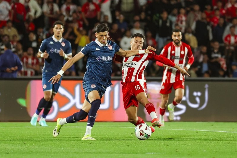 الوداد يحتج على “VAR” بعد إلغاء هدفه أمام الكوكب ويطالب بفتح تحقيق