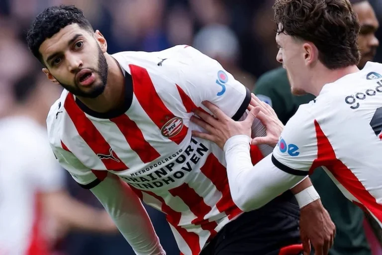 بطعم مغربي.. آيندهوفن يفوز بلقب الدوري الهولندي للمرة 27 في تاريخه