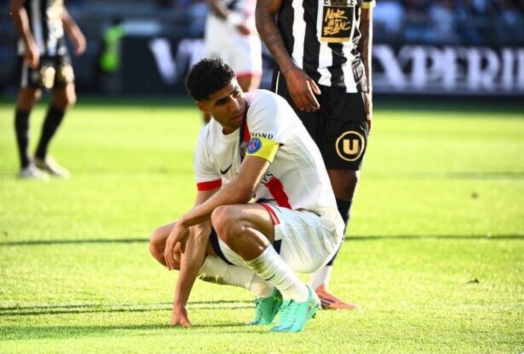 إصابة حكيمي أمام أنجيه وباريس سان جيرمان يطمئن الجماهير