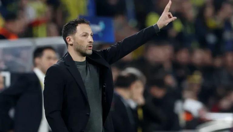 فنربخشة يصدم مدربه بعد خسارة ديربي الدوري التركي