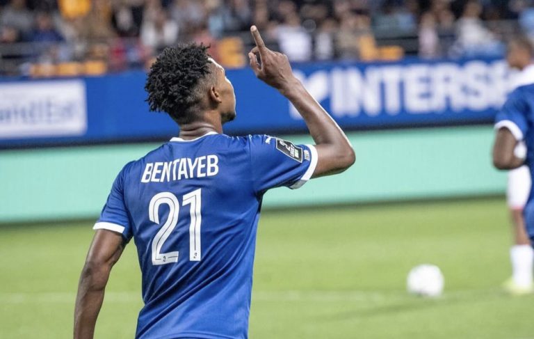 المغربي بن طيب يتصدر لائحة هدافي بطولة الليغ 2 الفرنسي