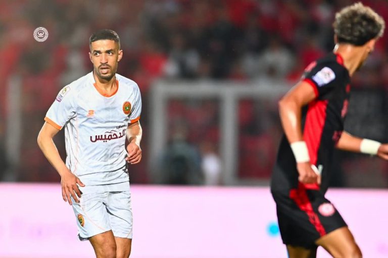 نهضة بركان يتعثر أمام الكوكب المراكشي في الجولة 17