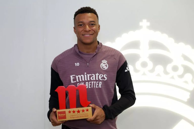 مبابي يحصد أول تتويج فردي مع ريال مدريد
