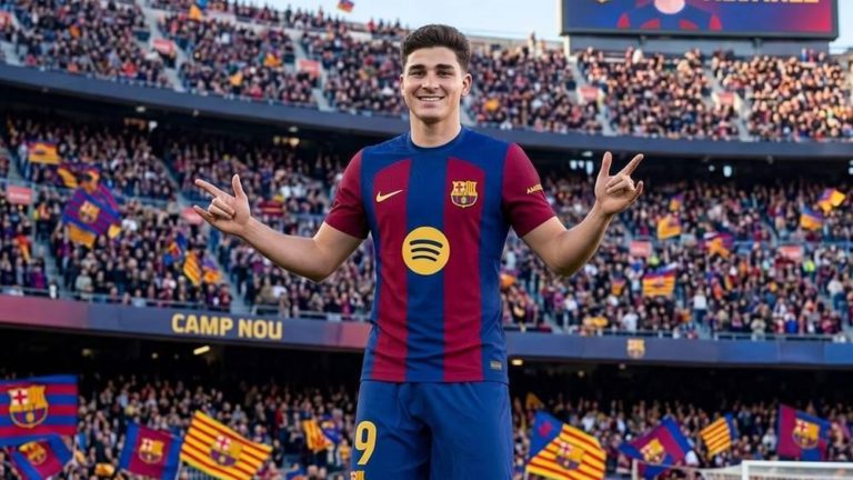 برشلونة يضغط لحسم صفقة خوليان ألفاريز