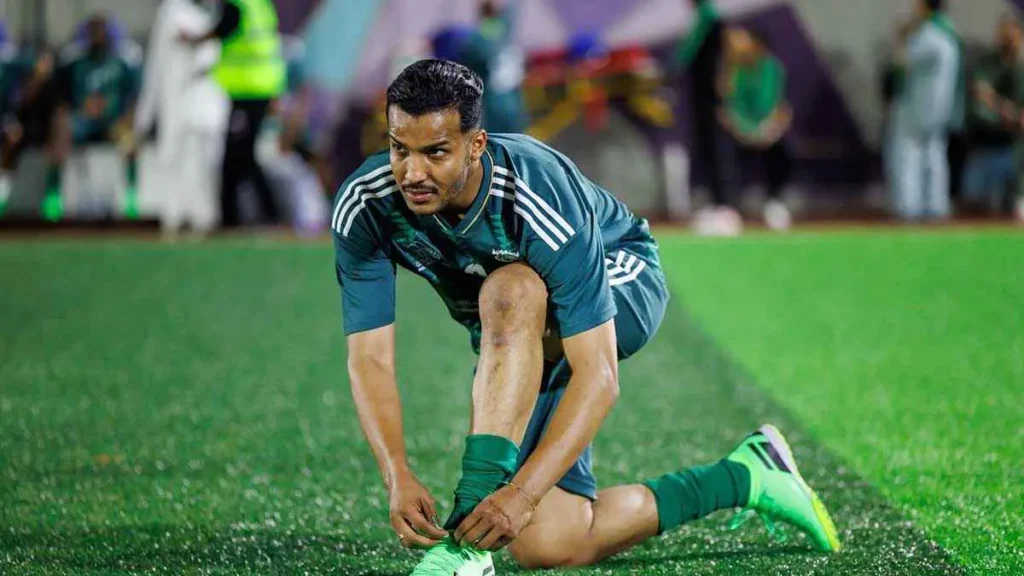 نايف هزازي يتحدث عن لعنة تطارد النصرالسعودي ويثير جدلا واسعا