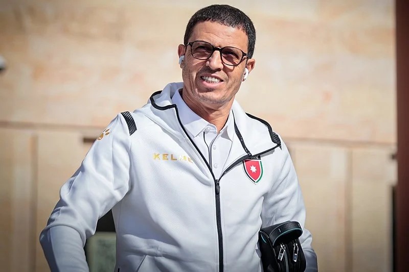 مدرب الأردن يستحضر إنجازات العرب قبل مونديال 2026