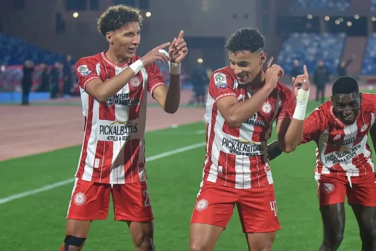 الكوكب المراكشي يستعيد نغمة الانتصارات ويهزم النادي المكناسي