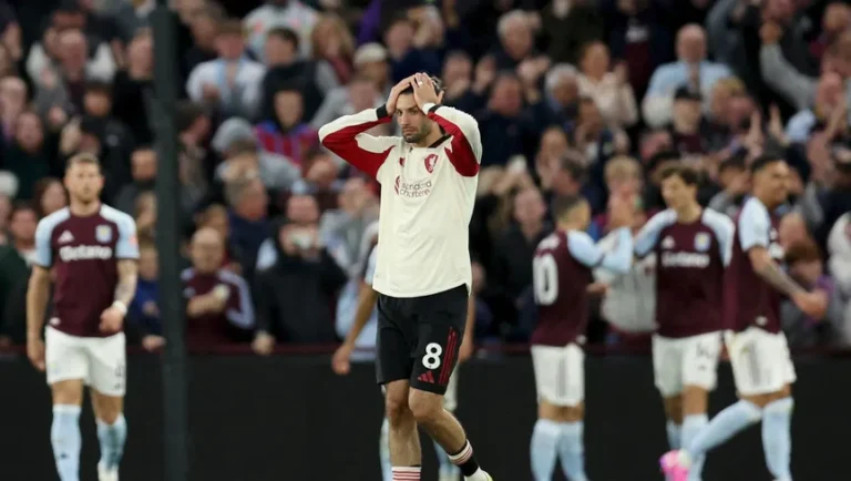 أستون فيلا يسحق ليفربول ويتأهل لدوري أبطال أوروبا