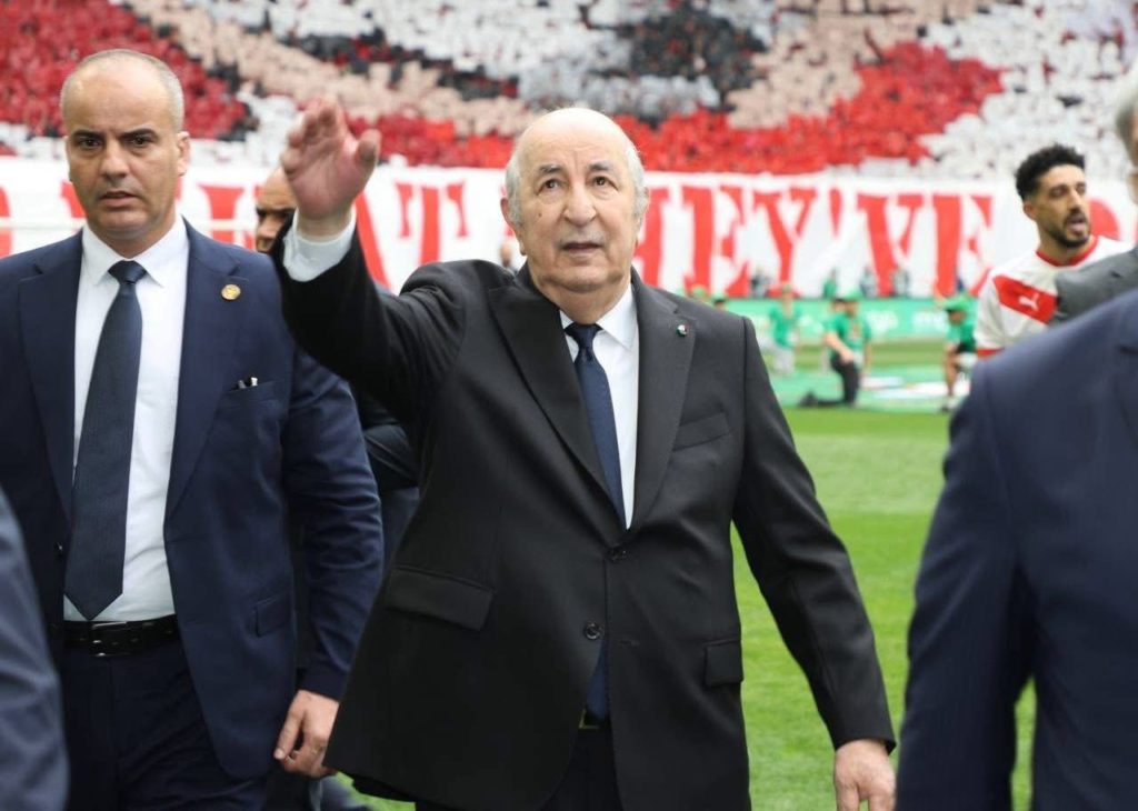 الجماهير الجزائرية تهاجم تبون في نهائي كأس الجمهورية