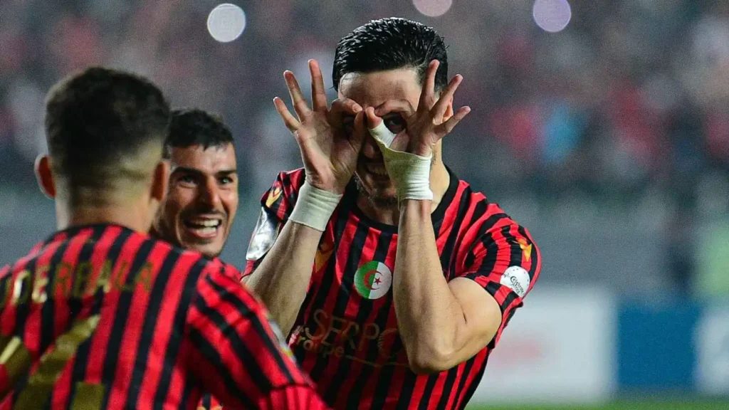 خبير تحكيمي مصري.. ضربة جزاء اتحاد العاصمة ضد الزمالك صحيحة تحكيميًا