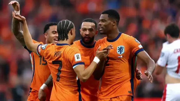 كومان يفاجئ الجميع في قائمة هولندا للمونديال