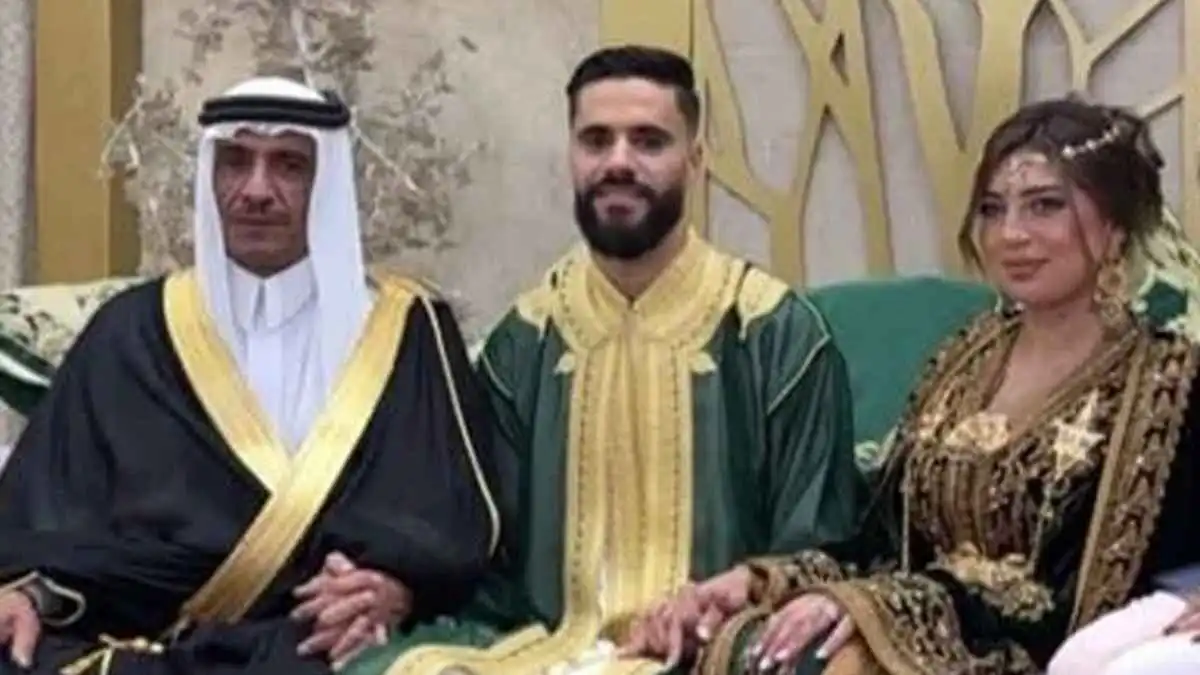 من القاهرة إلى المغرب: بنتايج يوثق زفافه الثاني بأجواء تقليدية المغربية