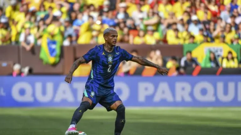 ضربة موجعة للبرازيل قبل المونديال.. إصابة تنهي مشوار ويسلي فرانسا وهذا هو البديل