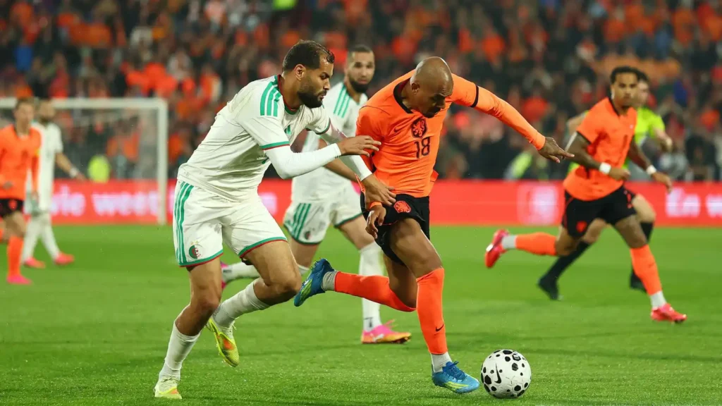 هل تؤثر عقوبة 12 شهرًا على مشاركة الجزائري توغاي في كأس العالم؟