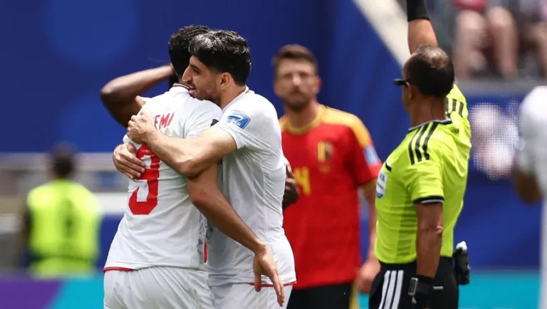 قبل مواحهة مصر.. الولايات المتحدة تفاجئ المنتخب الإيراني بقرار جديد في المونديال