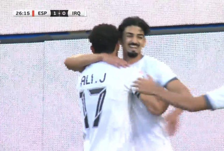 العراقي ميرخاس دوسكي يسجل هدفا عالميا في مرمى إسبانيا (فيديو)