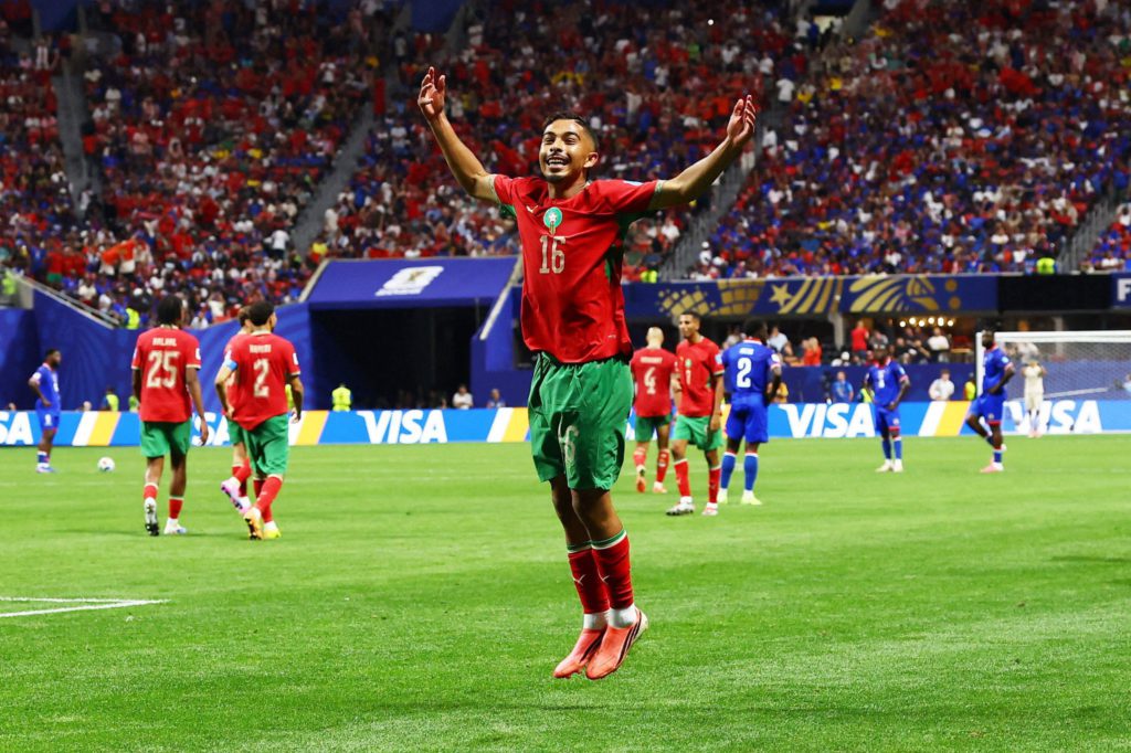 المنتخب المغربي يواصل كتابة التاريخ في كأس العالم ويعزز زعامته للكرة الإفريقية