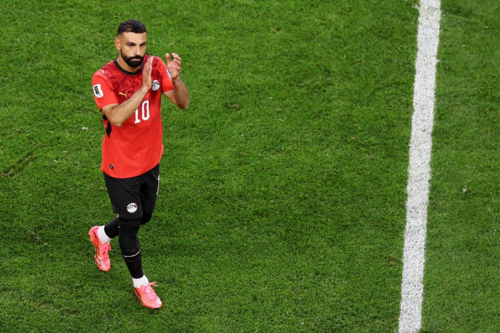 هل يلحق محمد صلاح بمواجهة أستراليا؟ أول تعليق من حسام حسن