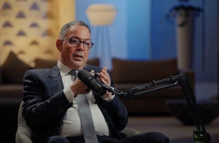 فوزي لقجع ينفي النفوذ المزعوم ويكشف حقيقة علاقة المغرب بالكاف