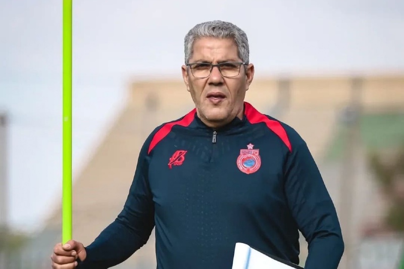 مدرب أولمبيك آسفي يعترف بمسؤوليته في الهزيمة و يعتذر للجماهير