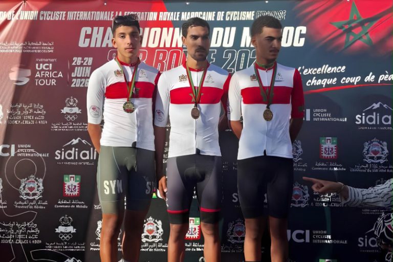 أنس آيت العبدية بطلاً للمغرب في سباق الدراجات على الطريق 2026