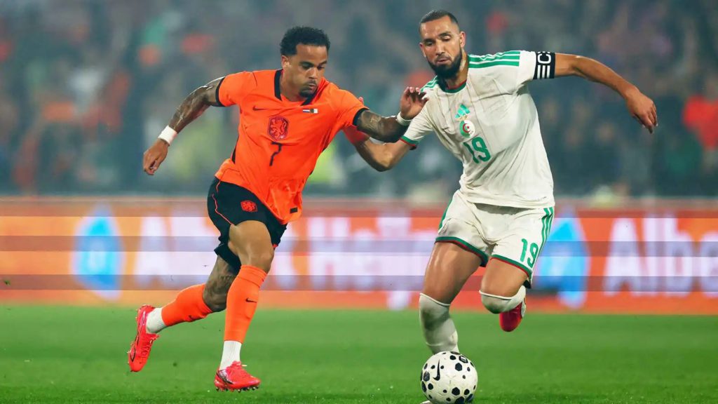 المنتخب الجزائري يفوز وديا على هولندا ويقدم خدمة كبيرة للمنتخب المغربي