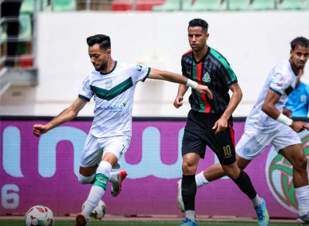 الجيش الملكي يتعادل مع أولمبيك الدشيرة ويستعيد صدارة البطولة