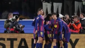 دافع اقتصادي يقرب الأهلي من مواجهة برشلونة في صيف 2026