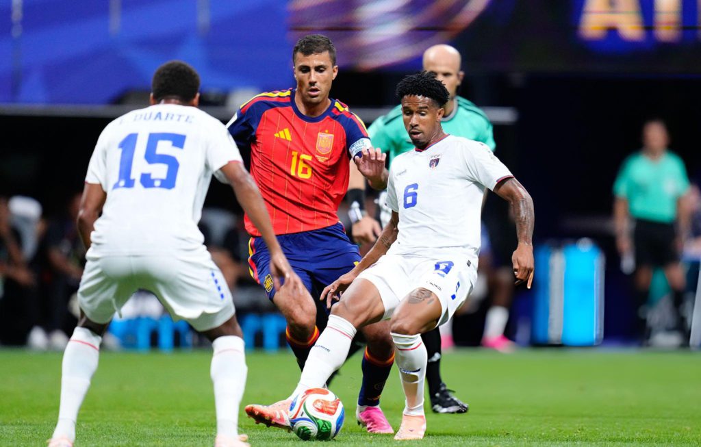 منتخب الرأس الأخضر يحقق تعادلا تاريخيا أمام إسبانيا في المونديال